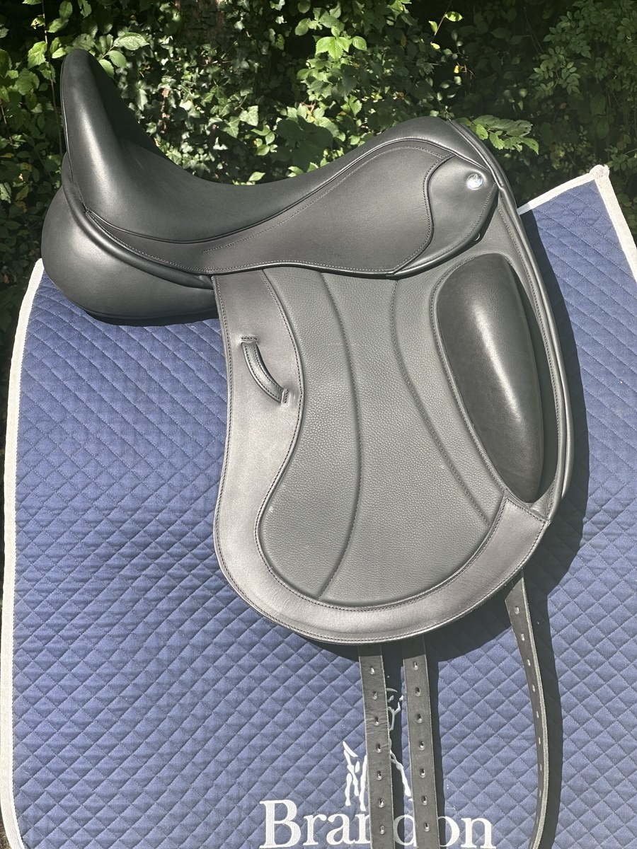 Brandon Majesty Low Cantle, 17 Zoll, mittelweit, Foto 1 von 3